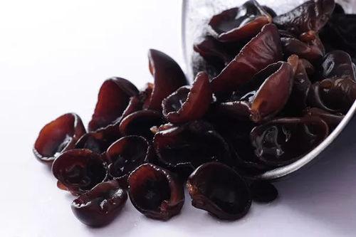 黑木耳照片,色泽诱人，营养丰富的天然美食